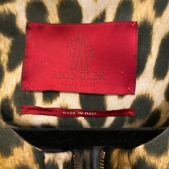 Moncler short sleeve coat - Picture 5 of 5